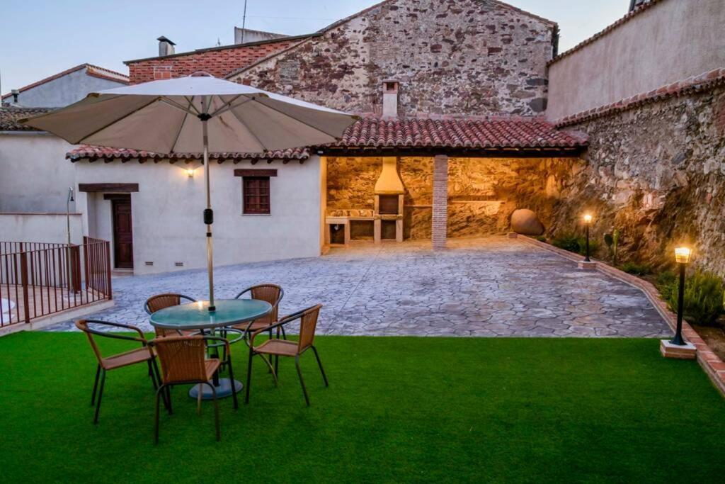 A - Apartamento Elegante Con Piscina Compartida Torrico Exterior photo