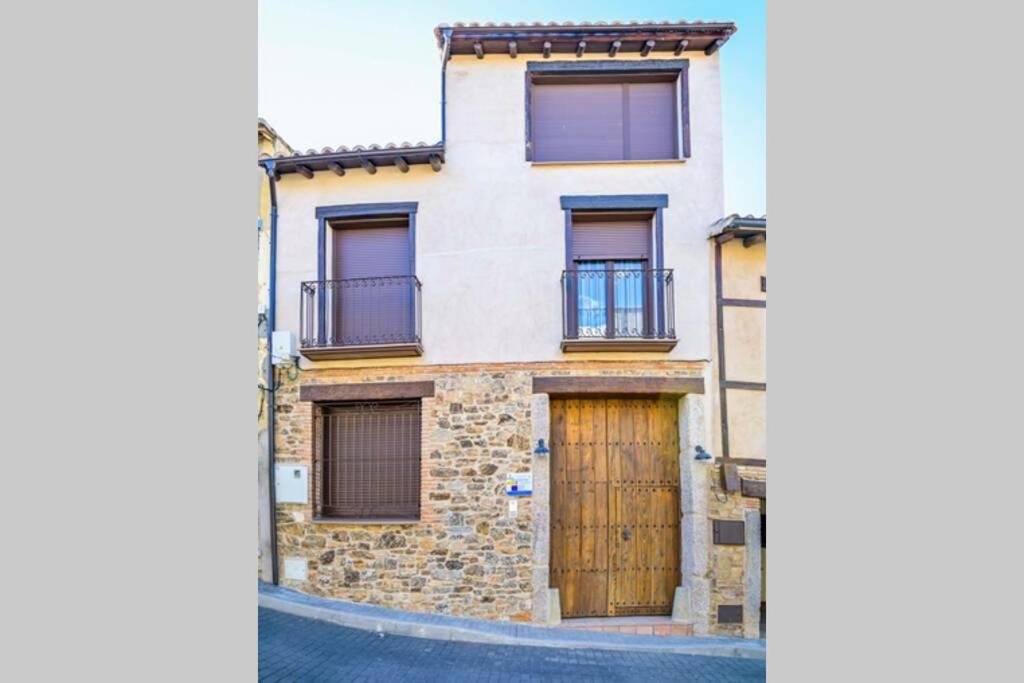 A - Apartamento Elegante Con Piscina Compartida Torrico Exterior photo